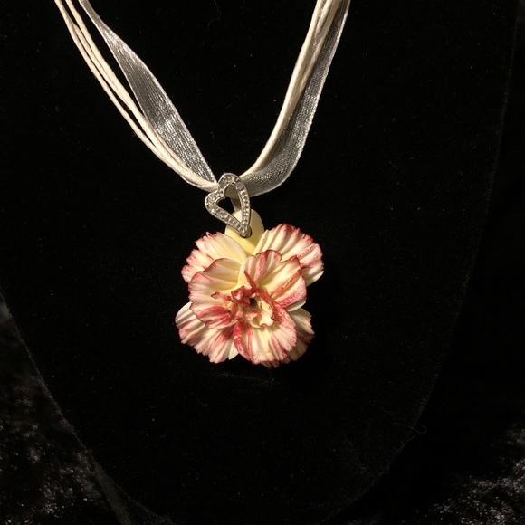 Hand Sculpted Porcelain Flower Necklace - Picture 2 of 6